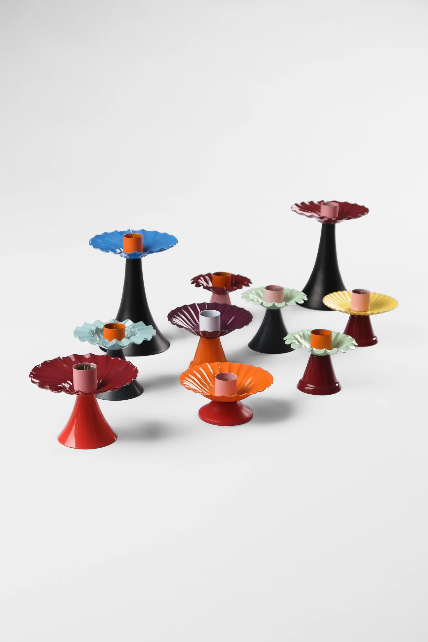 CANDLEHOLDER - MINT BURGUNDY - Image 3