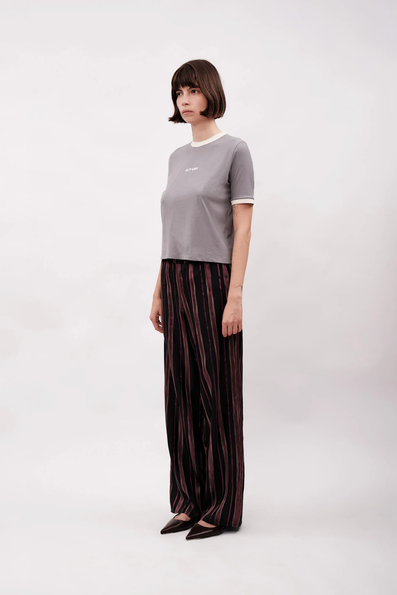 CONTRAST RIBBED T-SHIRT - GREY & CREAM - Image 3
