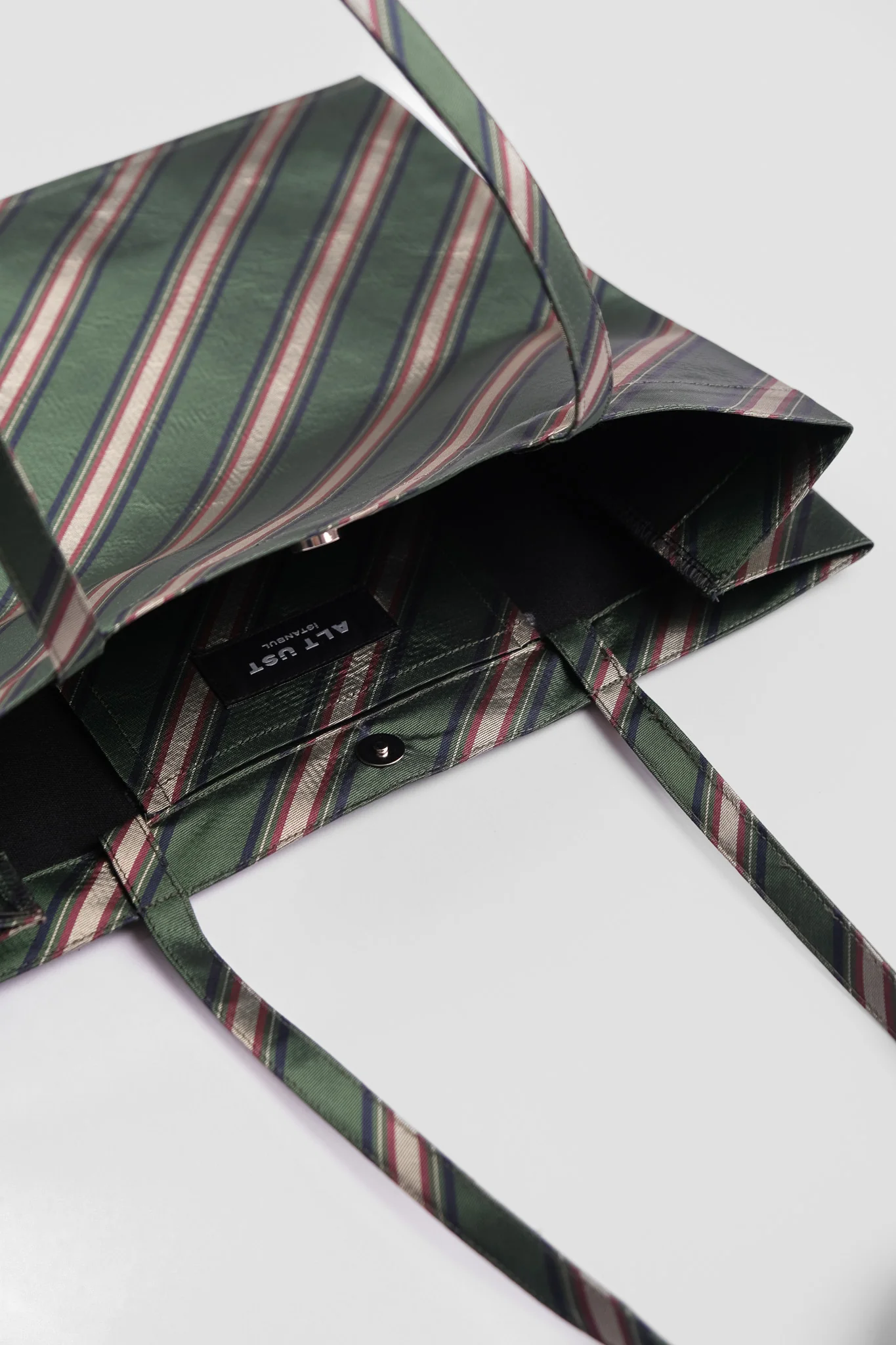 FOLDER TOTE - PINE - Image 3
