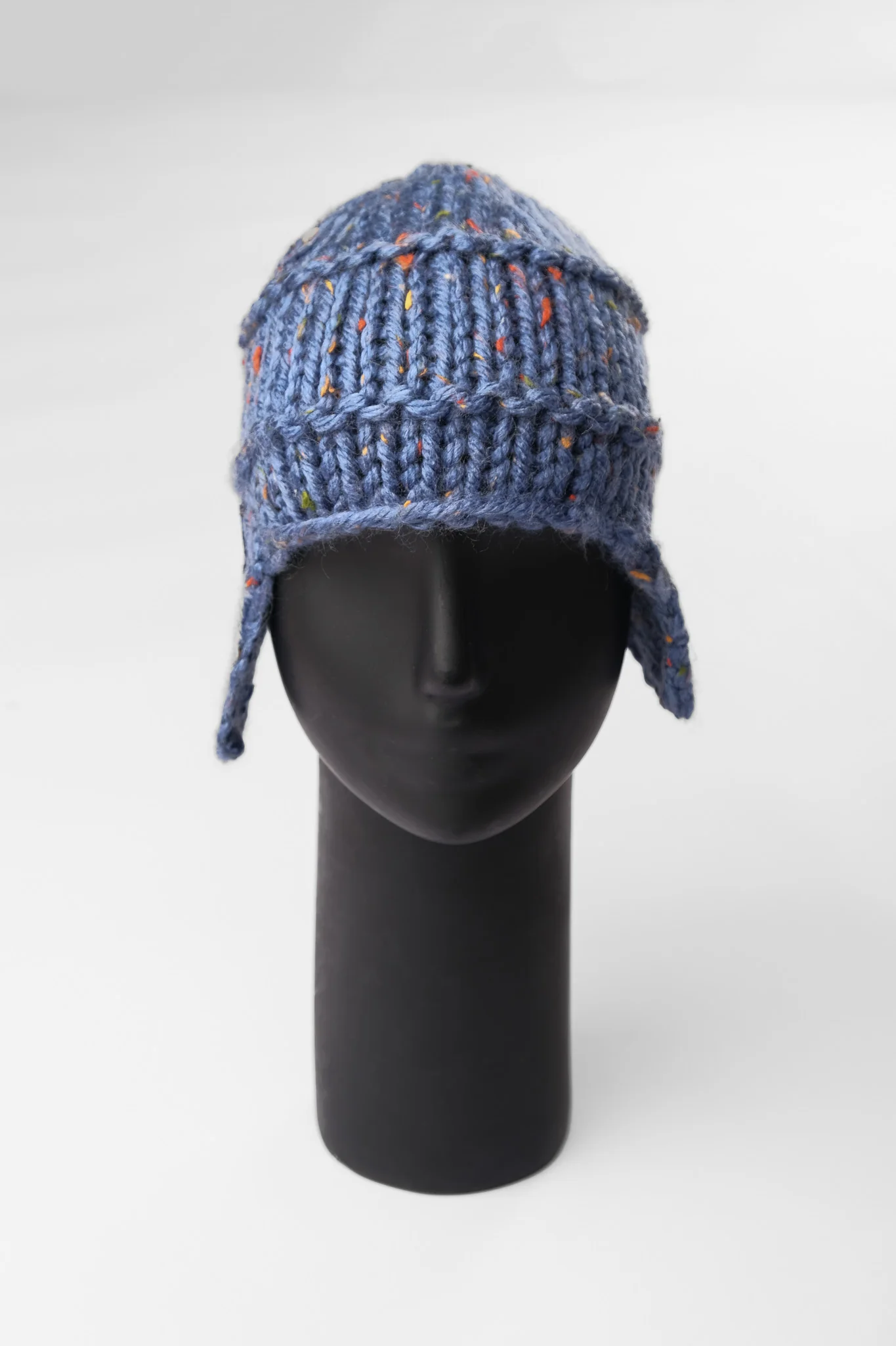 HAND-KNIT EAR FLAP BERET - BLUE - Image 6