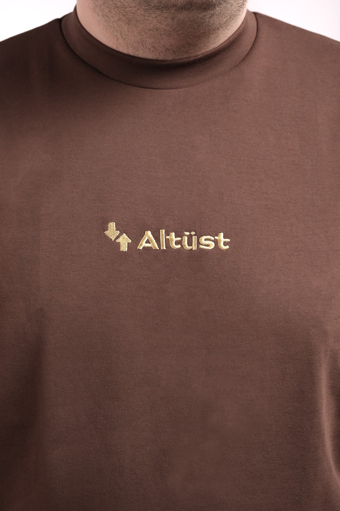 LAYERED LOGO TEE - Image 4
