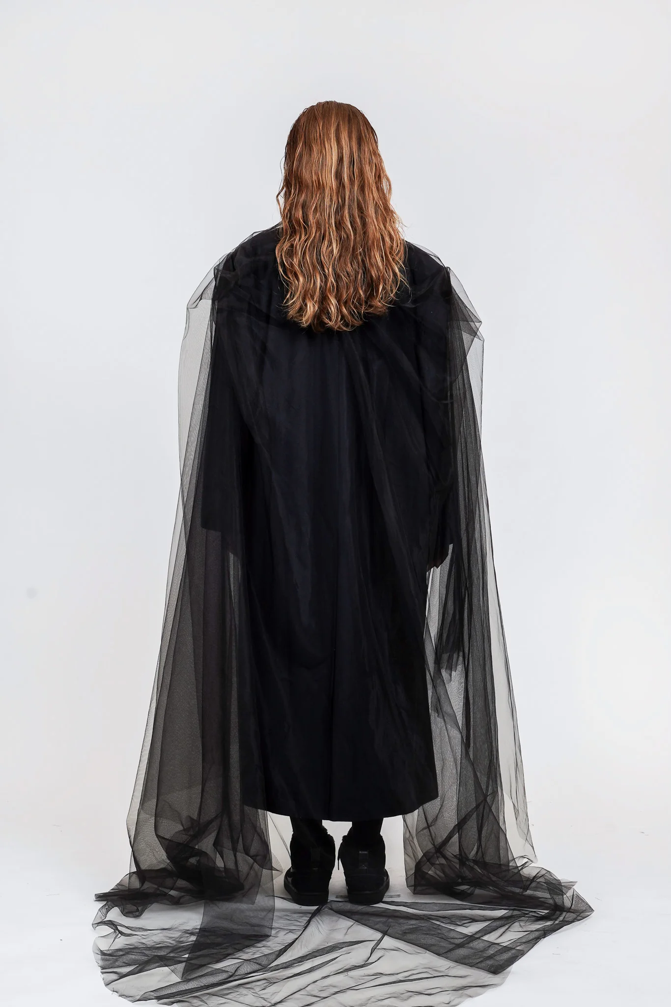 NAVY COAT WITH BLACK TUILLE - Image 4